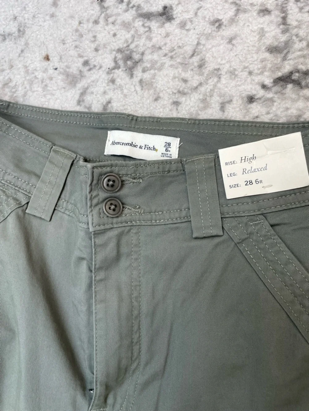 NWT Abercrombie High Rise Relaxed Cargo Pants - Picture 8 of 10